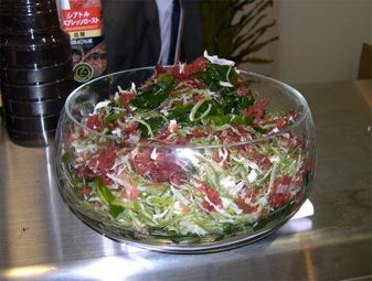 A bowl of fresh salad with macroalgae in Kobe, Japan.